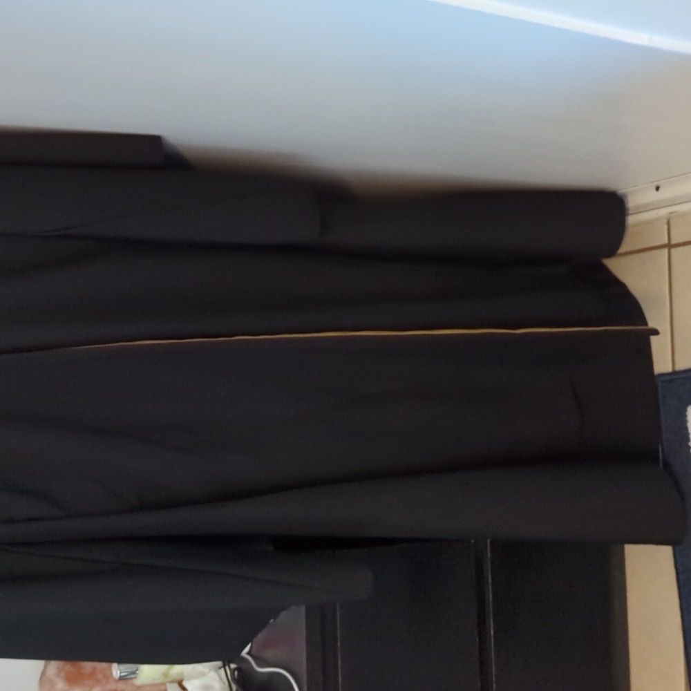 Hufflepuff Robe - Picture 7 of 7